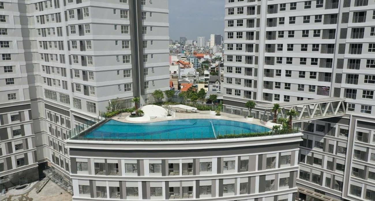 Sunrise City View * Ho Chi Minh City